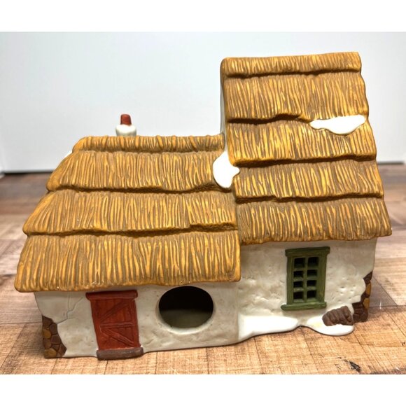 Dept 56 6500-5 Dickens Village  Bob Cratchit & Tiny Tim Cottage Heritage Village - Picture 2 of 7